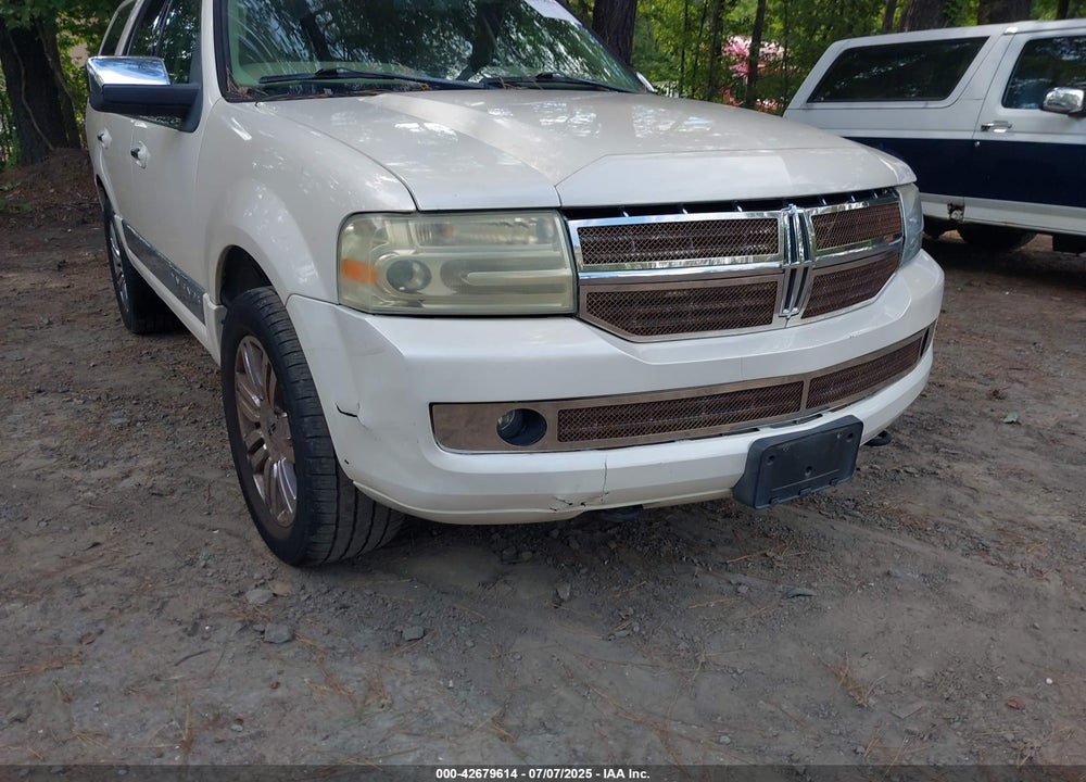 2007 LINCOLN NAVIGATOR ULTIMATE VIN: 5LMFU27577LJ00545