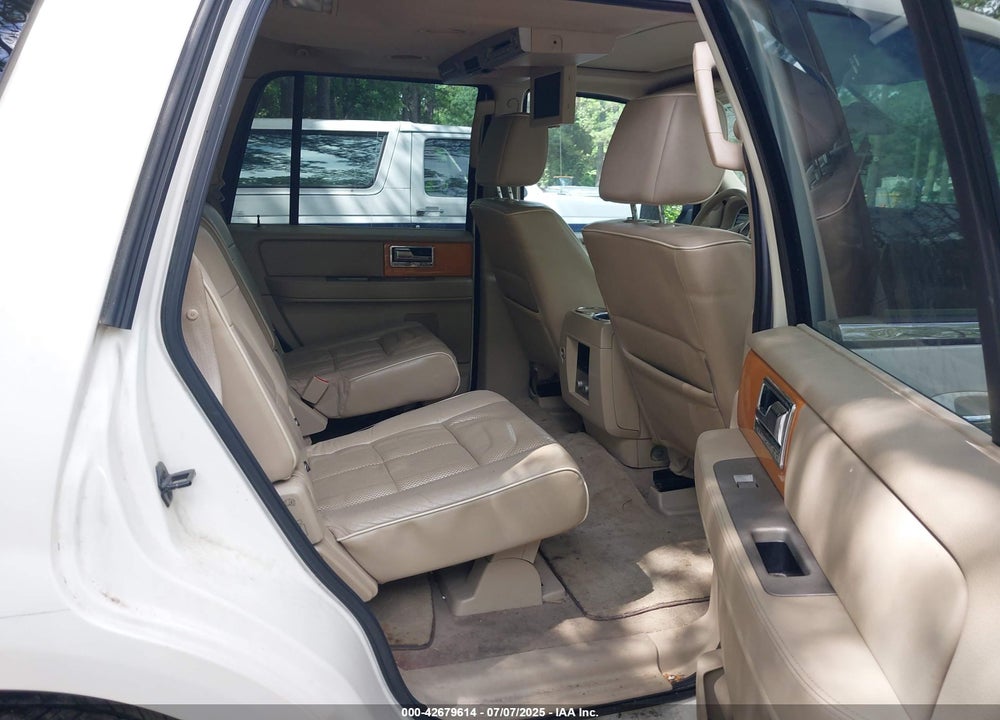 2007 LINCOLN NAVIGATOR ULTIMATE VIN: 5LMFU27577LJ00545
