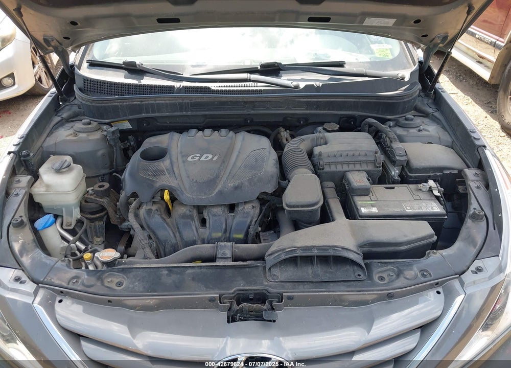 2011 HYUNDAI SONATA VIN: 5NPEB4AC3BH124866