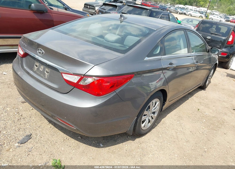 2011 HYUNDAI SONATA VIN: 5NPEB4AC3BH124866