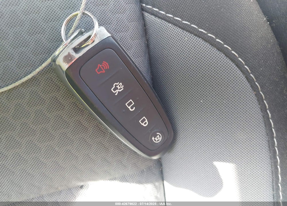 2019 FORD ESCAPE VIN: 1FMCU0GD9KUB93752