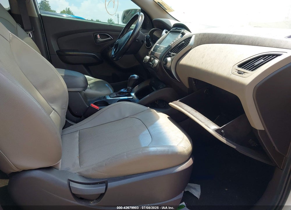 2015 HYUNDAI TUCSON VIN: KM8JU3AG7FU027148