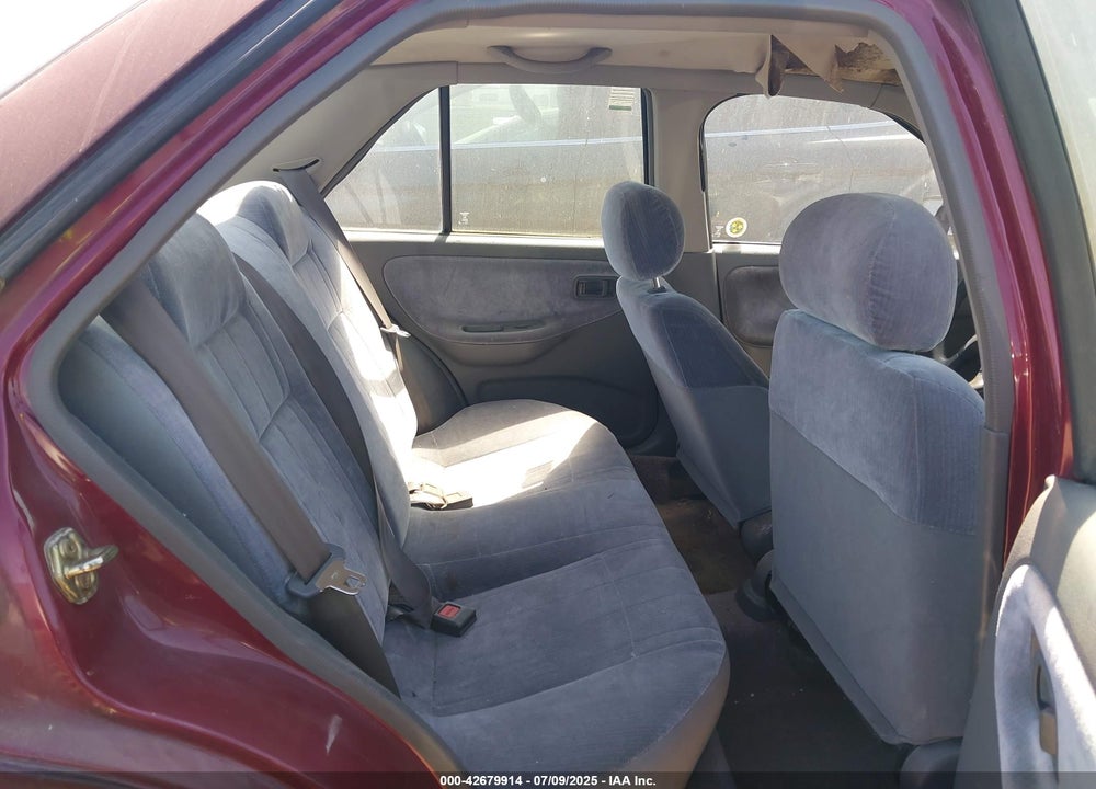 1994 NISSAN SENTRA VIN: 1N4EB31P4RC831421