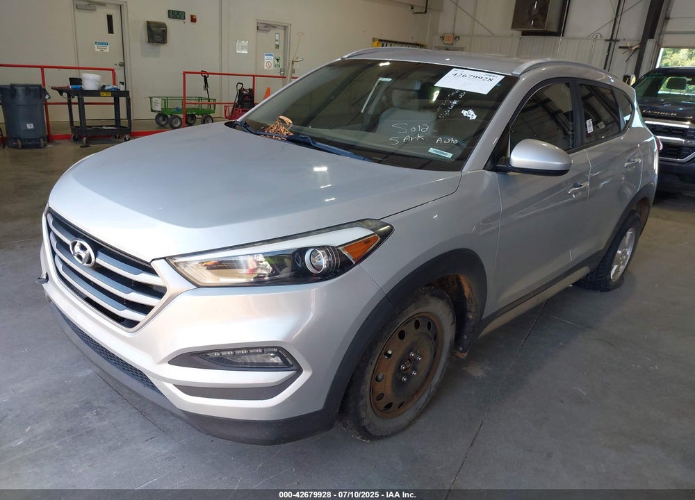 2018 HYUNDAI TUCSON VIN: KM8J33A4XJU684785