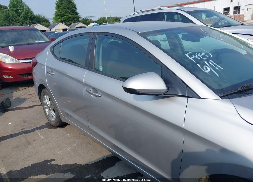 2020 HYUNDAI ELANTRA VIN: 5NPD84LF3LH587240