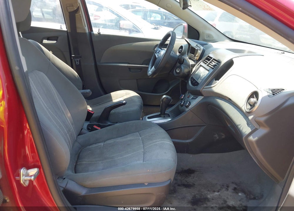 2015 CHEVROLET SONIC VIN: 1G1JC5SH0F4137171