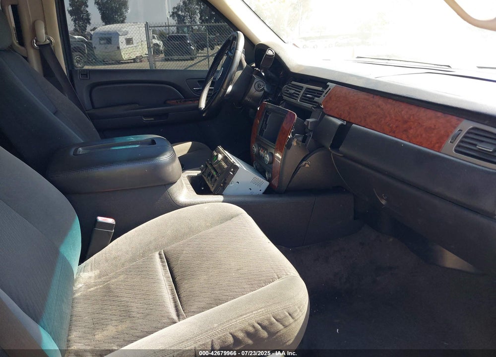 2009 CHEVROLET TAHOE LT1 VIN: 1GNFC23059R295332