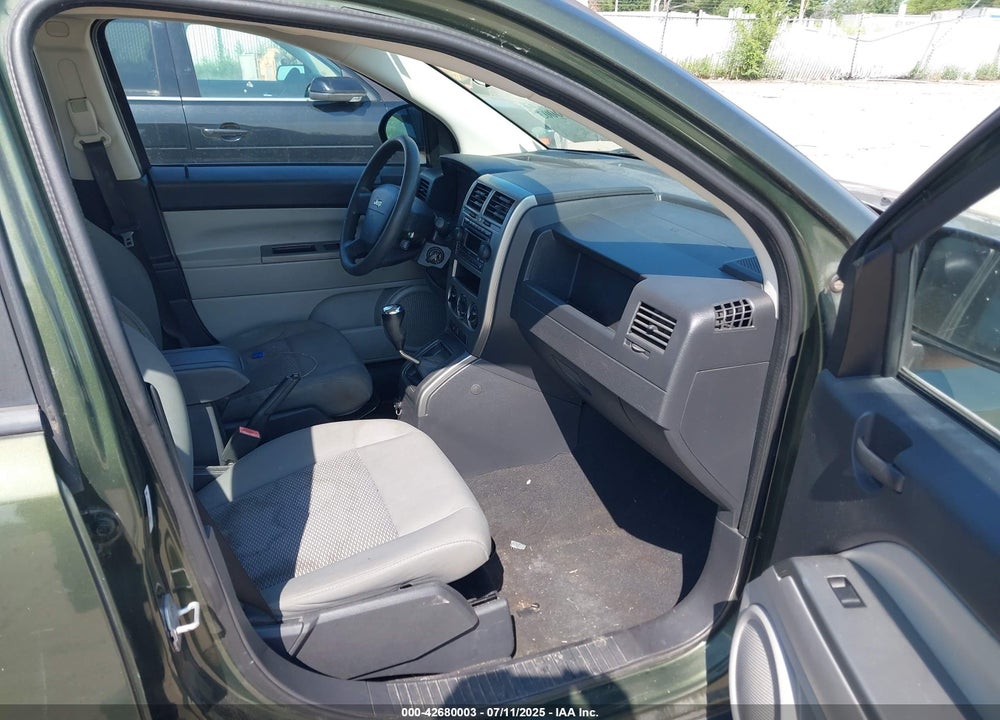 2007 JEEP COMPASS SPORT VIN: 1J8FT47W77D276030
