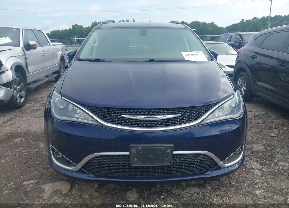2017 CHRYSLER PACIFICA TOURING L VIN: 2C4RC1BG1HR675968