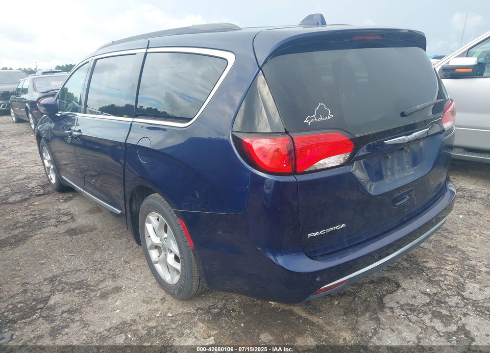2017 CHRYSLER PACIFICA TOURING L VIN: 2C4RC1BG1HR675968