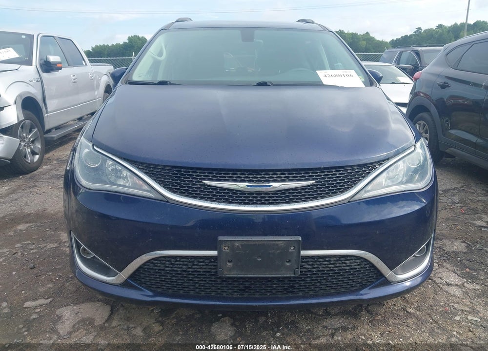 2017 CHRYSLER PACIFICA TOURING L VIN: 2C4RC1BG1HR675968