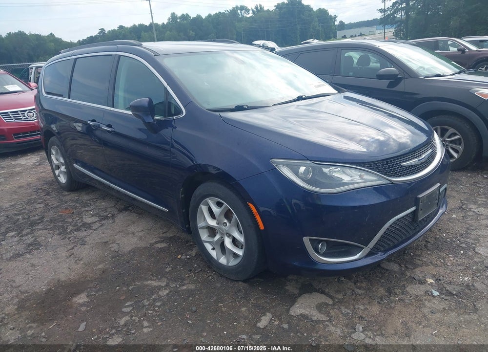 2017 CHRYSLER PACIFICA TOURING L VIN: 2C4RC1BG1HR675968
