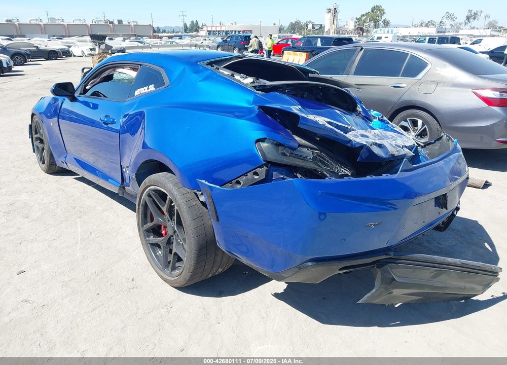 2017 CHEVROLET CAMARO 2SS VIN: 1G1FH1R70H0156519