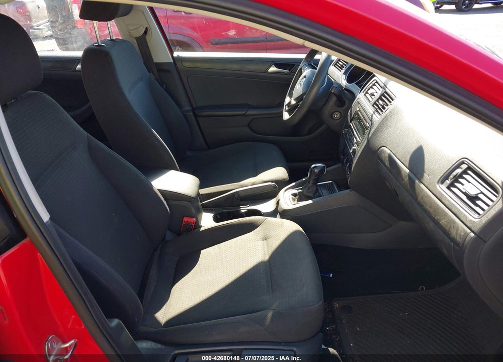 2015 VOLKSWAGEN JETTA VIN: 3VW2K7AJ0FM331411
