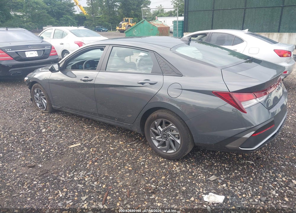 2024 HYUNDAI ELANTRA SEL VIN: KMHLM4DG4RU689798