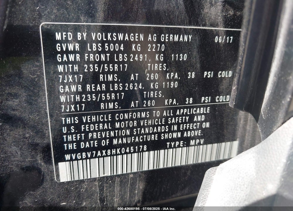 2017 VOLKSWAGEN TIGUAN VIN: WVGBV7AX8HK045178