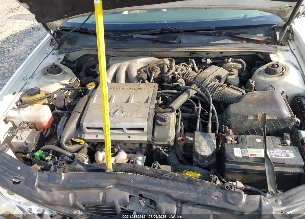 1998 LEXUS ES 300 VIN: JT8BF28G2W0131104