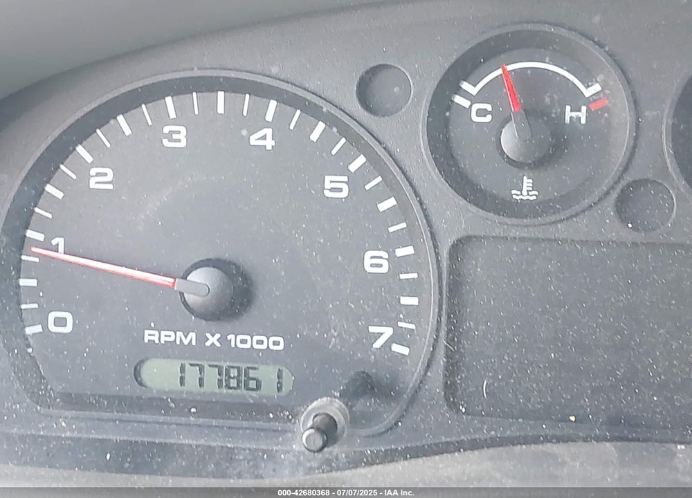 2011 FORD RANGER VIN: 1FTKR1AD8BPA14132