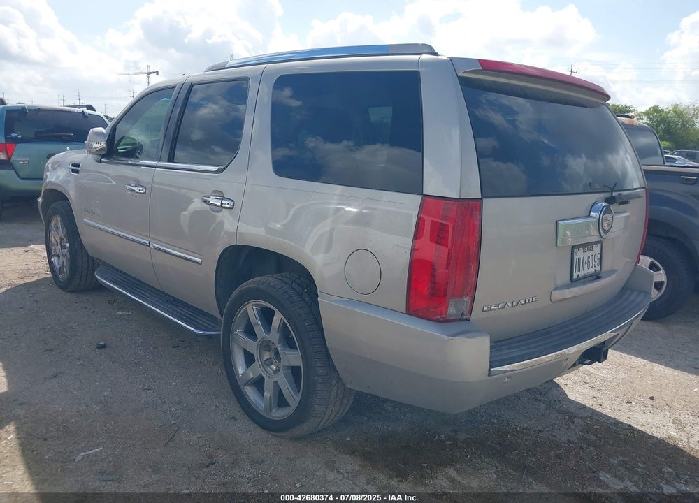 2007 CADILLAC ESCALADE STANDARD VIN: 1GYFK63867R136769