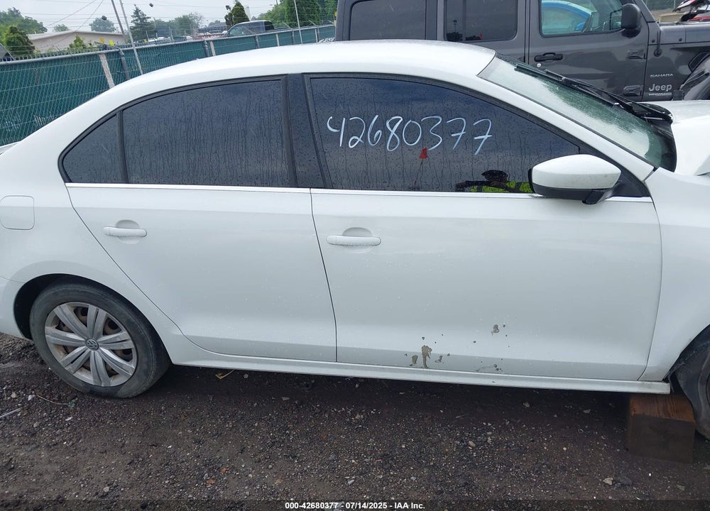 2017 VOLKSWAGEN JETTA VIN: 3VW2B7AJ1HM258181