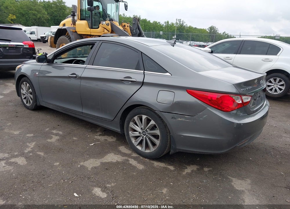 2012 HYUNDAI SONATA VIN: 5NPEB4AC1CH312044