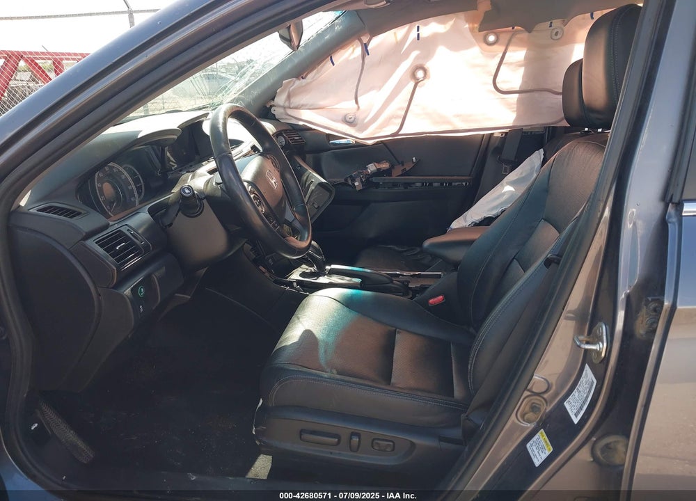 2013 HONDA ACCORD VIN: 1HGCR2F88DA046916