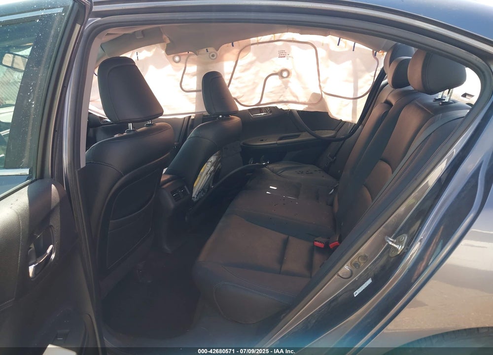 2013 HONDA ACCORD VIN: 1HGCR2F88DA046916