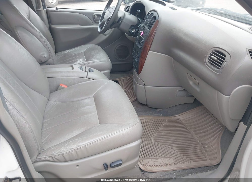 2002 CHRYSLER TOWN & COUNTRY LXI VIN: 2C8GP54L22R578149