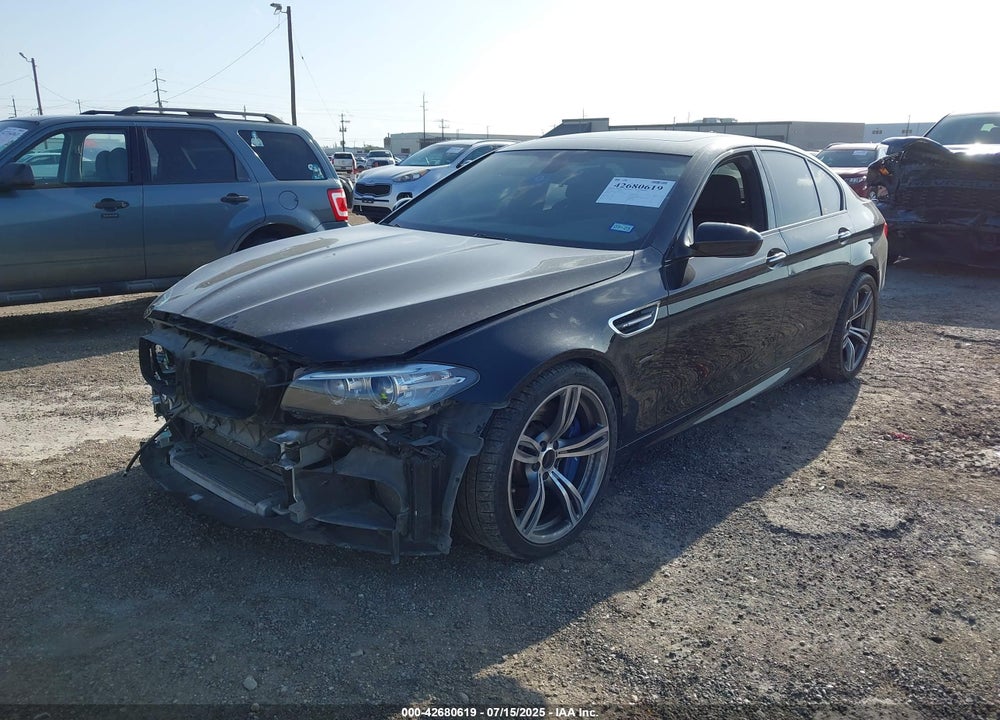 2014 BMW M5 VIN: WBSFV9C52ED593795