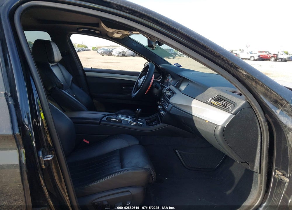 2014 BMW M5 VIN: WBSFV9C52ED593795