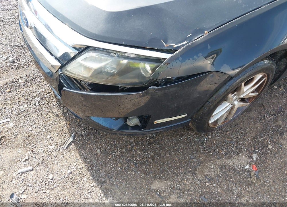 2011 FORD FUSION VIN: 3FAHP0JA3BR103301