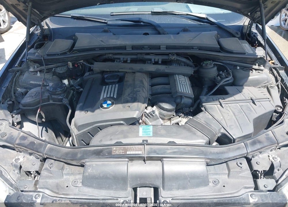 2011 BMW 3 SERIES VIN: WBAPH7G57BNN05182