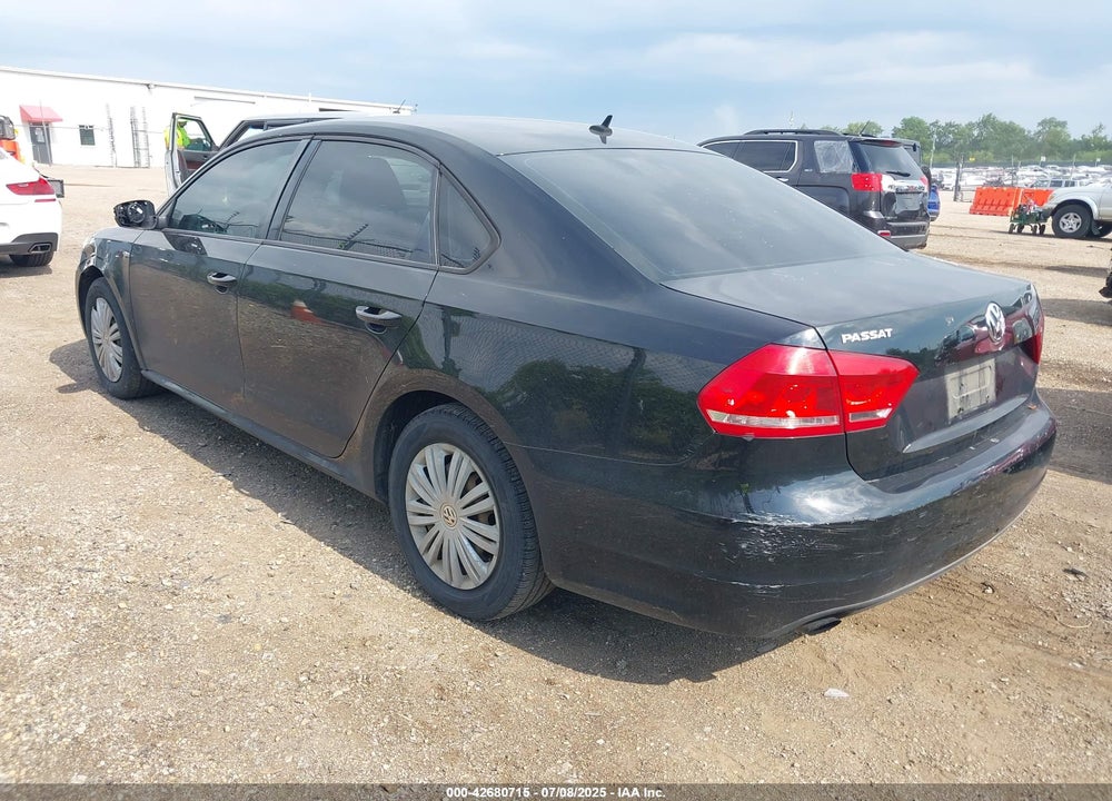 2014 VOLKSWAGEN PASSAT VIN: 1VWAS7A31EC097843