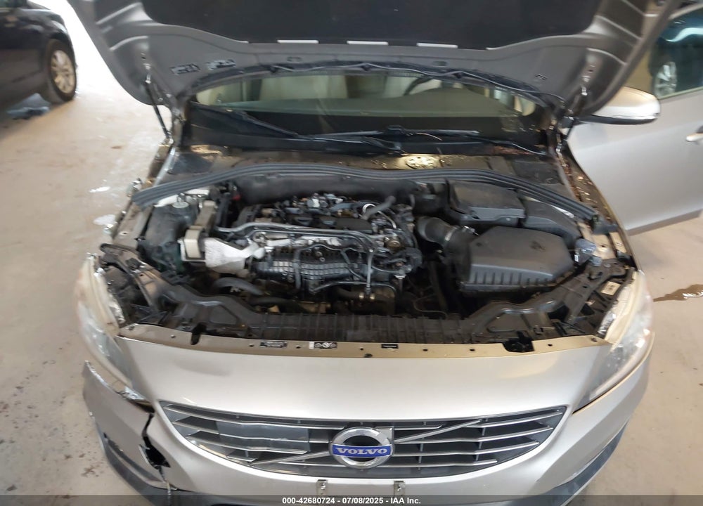 2015 VOLVO S60 VIN: YV126MFK7F1337818