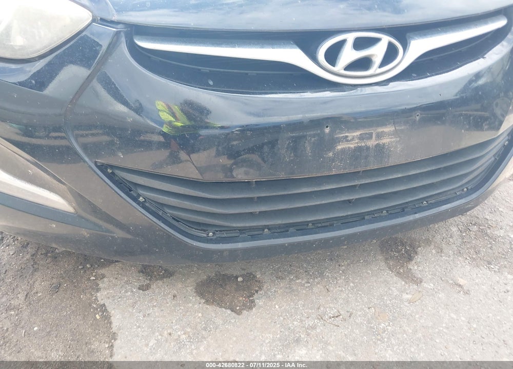 2014 HYUNDAI ELANTRA VIN: 5NPDH4AE3EH458721