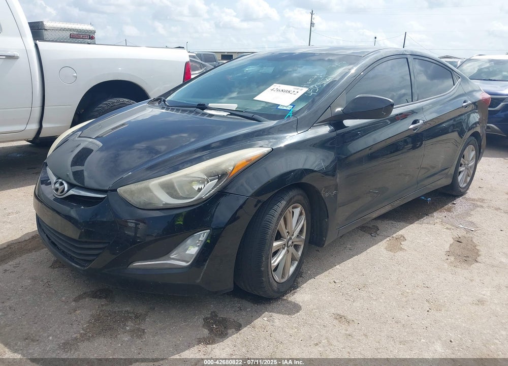 2014 HYUNDAI ELANTRA VIN: 5NPDH4AE3EH458721