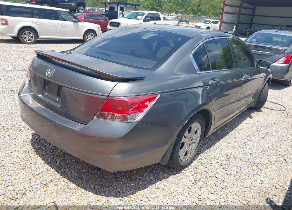2008 HONDA ACCORD 2.4 LX-P VIN: JHMCP26418C006493