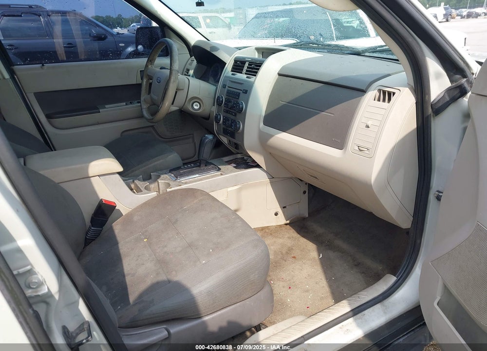 2009 FORD ESCAPE VIN: 1FMCU03G09KC12940