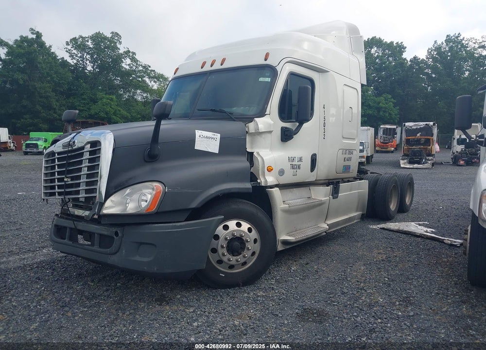 2015 FREIGHTLINER CASCADIA 125 VIN: 1FUJGLDV8FLGE9695