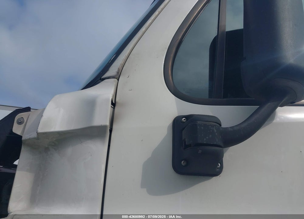 2015 FREIGHTLINER CASCADIA 125 VIN: 1FUJGLDV8FLGE9695