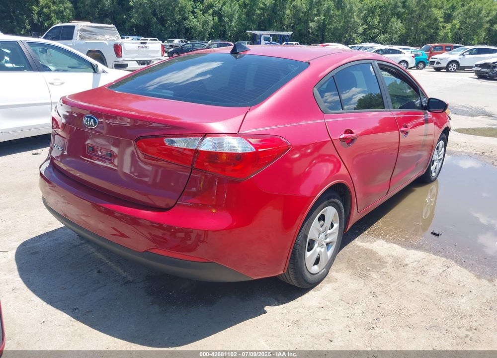2016 KIA FORTE VIN: KNAFK4A64G5611609