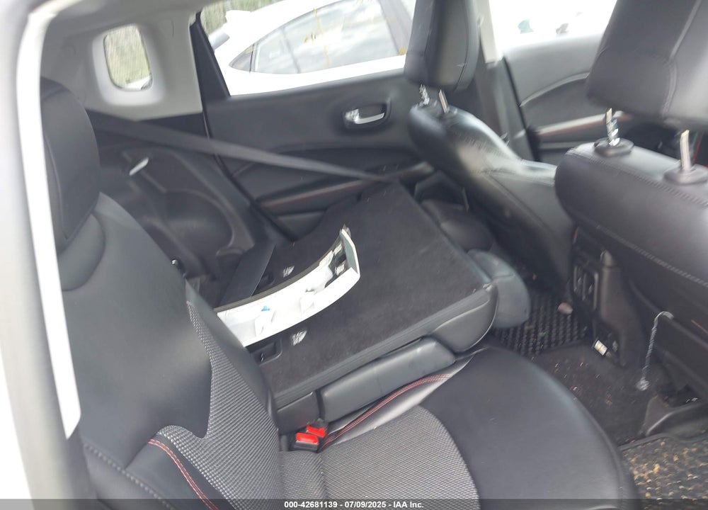 2019 JEEP COMPASS TRAILHAWK 4X4 VIN: 3C4NJDDB3KT760631