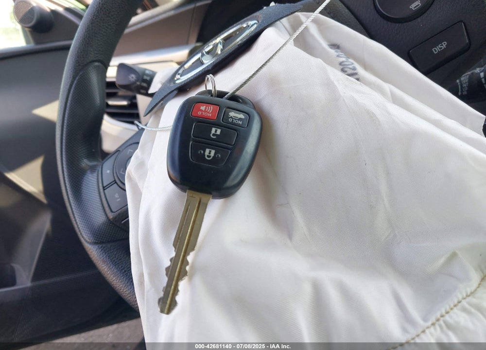 2016 TOYOTA COROLLA VIN: 2T1BURHE6GC621101