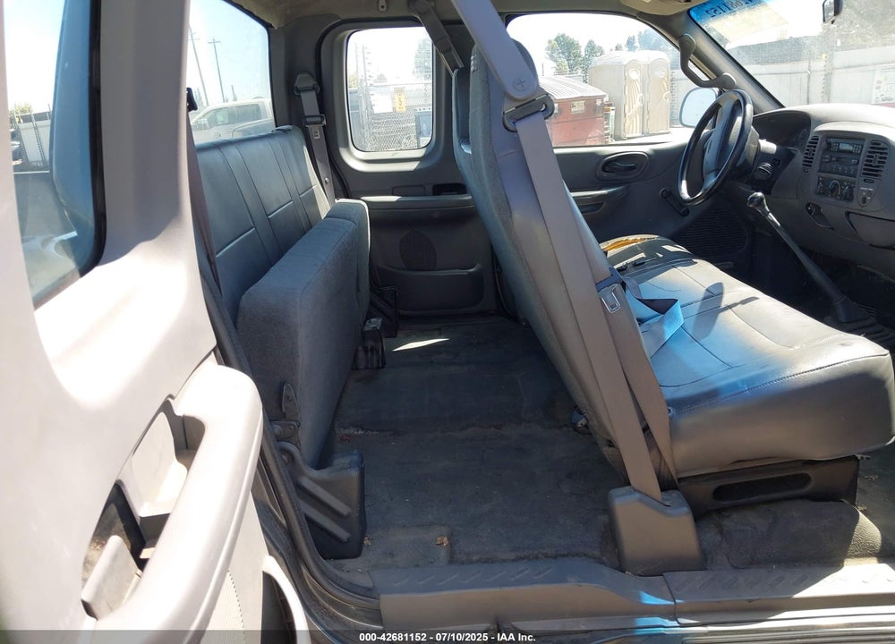 2002 FORD F-150 VIN: 1FTRX17232NA76530