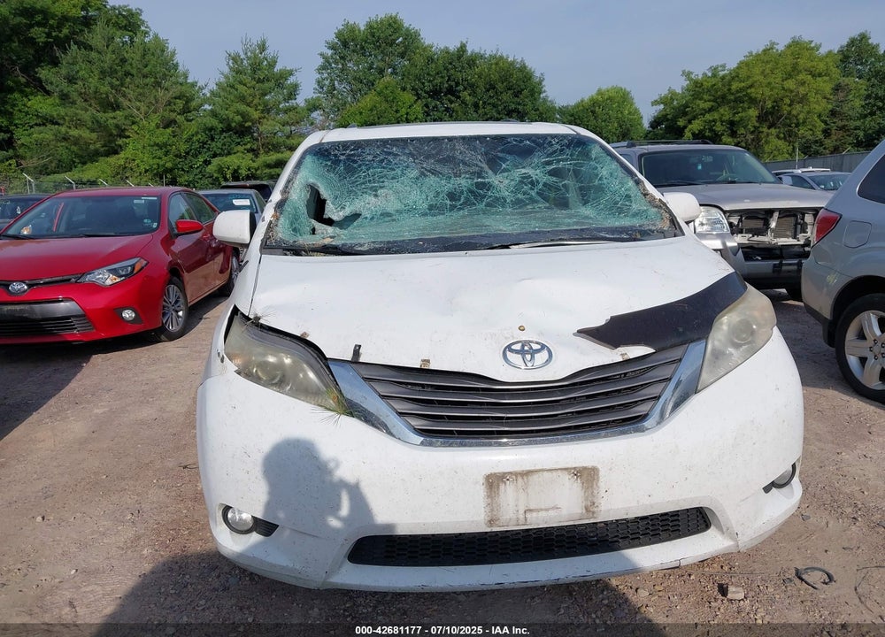 2011 TOYOTA SIENNA XLE V6 VIN: 5TDYK3DC1BS026108