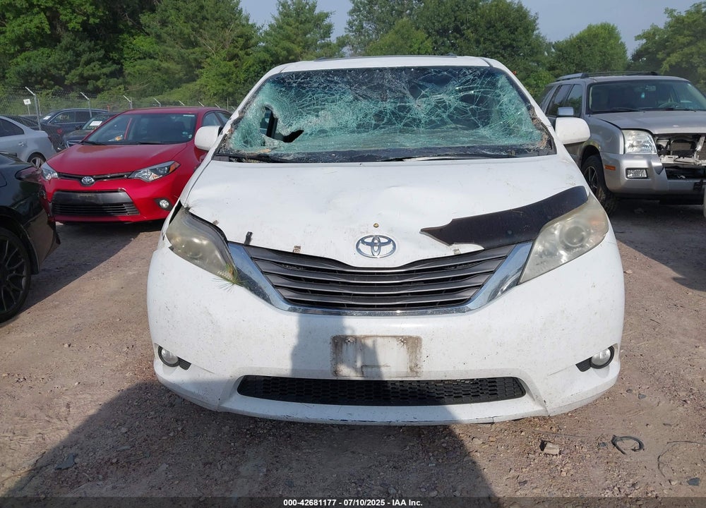 2011 TOYOTA SIENNA XLE V6 VIN: 5TDYK3DC1BS026108