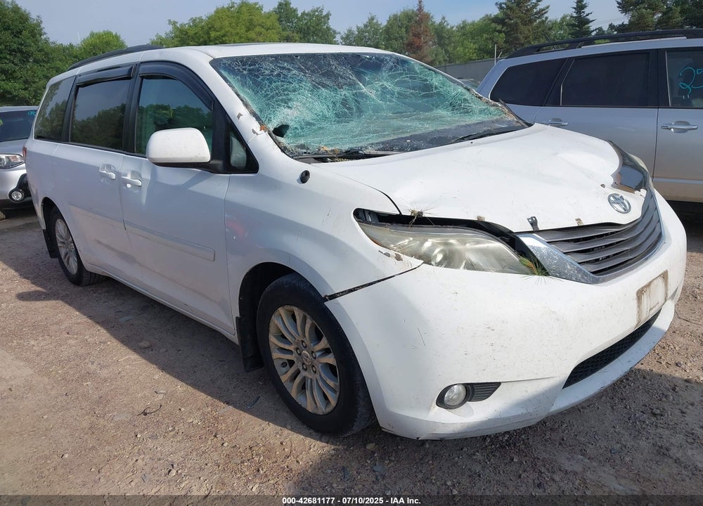 2011 TOYOTA SIENNA XLE V6 VIN: 5TDYK3DC1BS026108