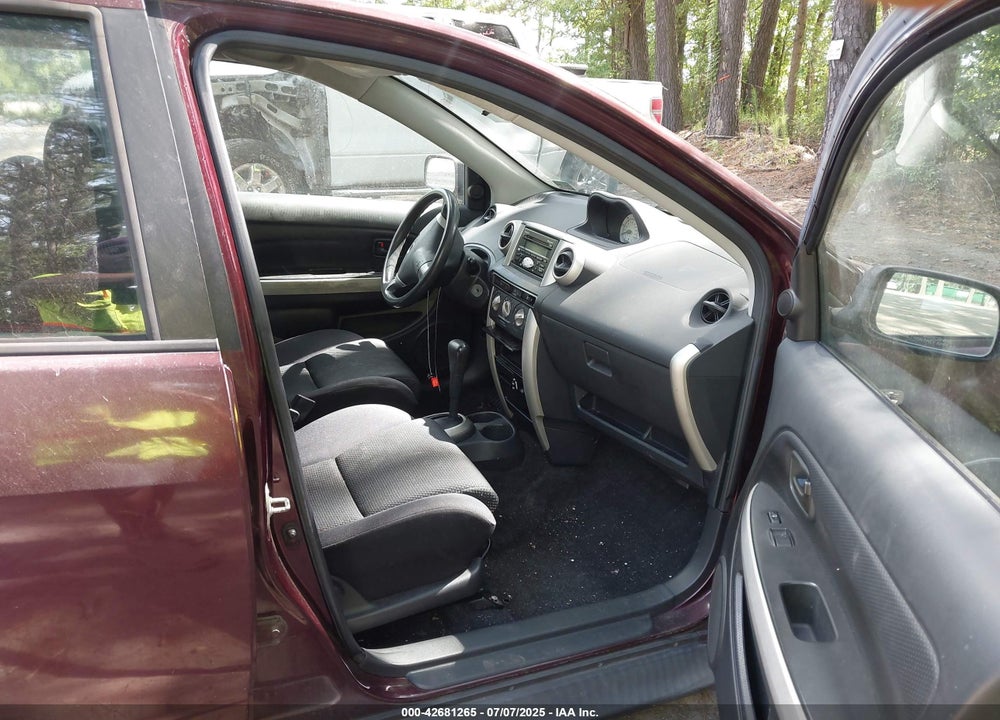 2004 SCION XA VIN: JTKKT624240070584