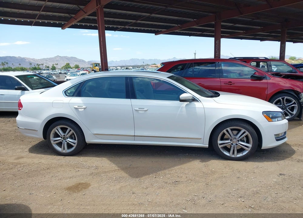 2015 VOLKSWAGEN PASSAT VIN: 1VWCV7A35FC003139
