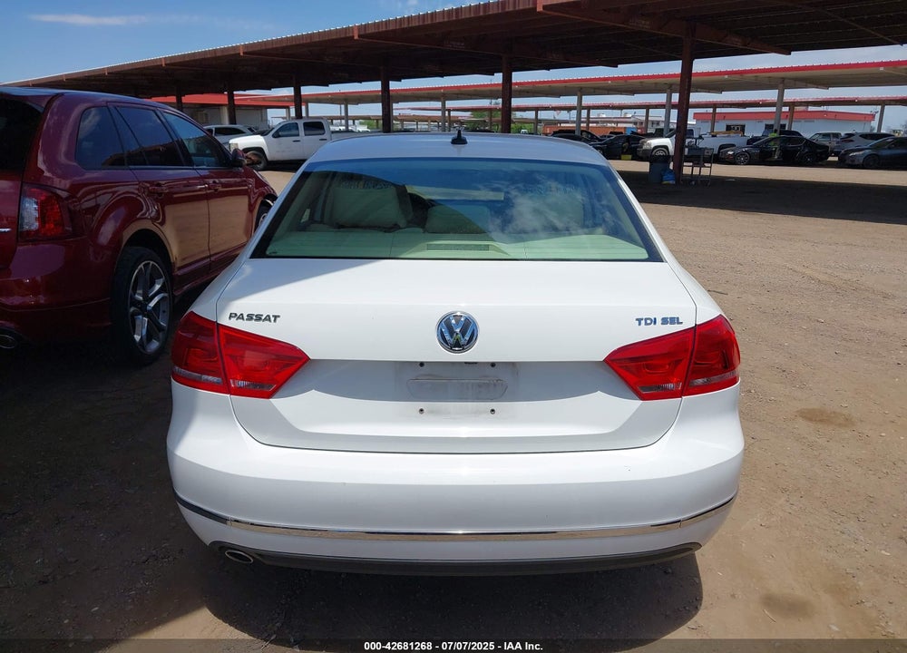 2015 VOLKSWAGEN PASSAT VIN: 1VWCV7A35FC003139